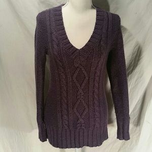 Columbia plum v neck cable knit sweater small cozy